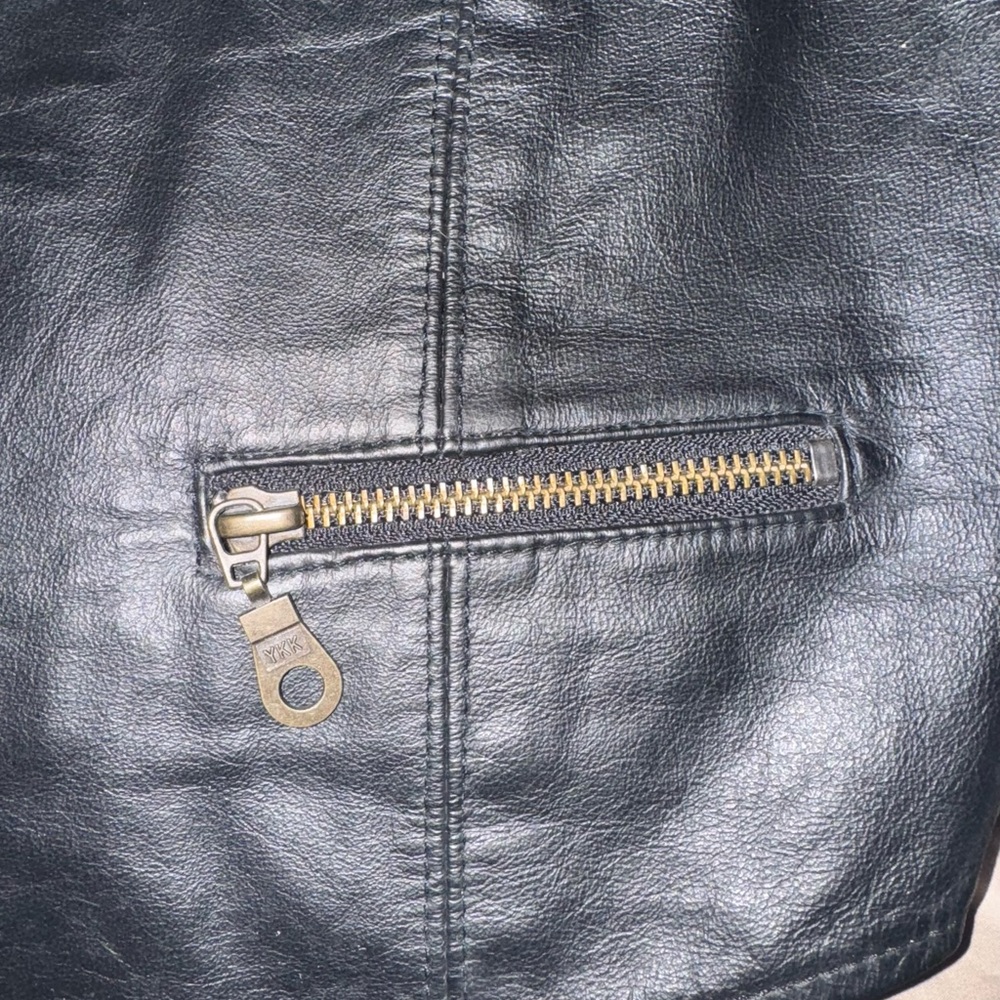 Jennifer Moore Black Leather Vest - Picture 3 of 4